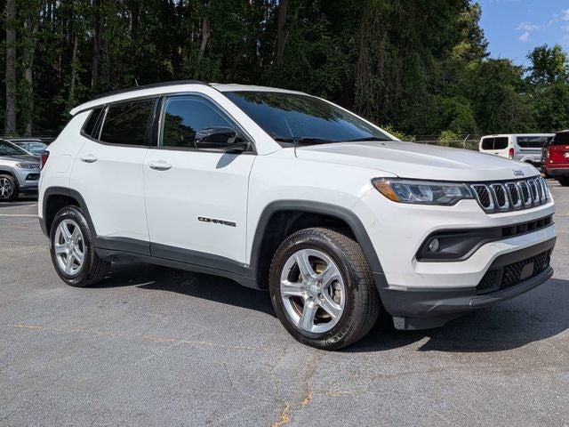 2024 Jeep Compass Latitude in Bright White Clearcoat — front three-quarter view